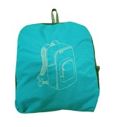 行李袋可以折叠成一個小包, 不會佔用空間, 容易儲存, 攜帶方便。